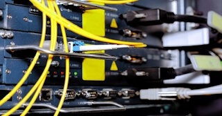 Заказать монтаж сетей в Нерюнгри. Обслуживание ПК, ремонт от 312 руб